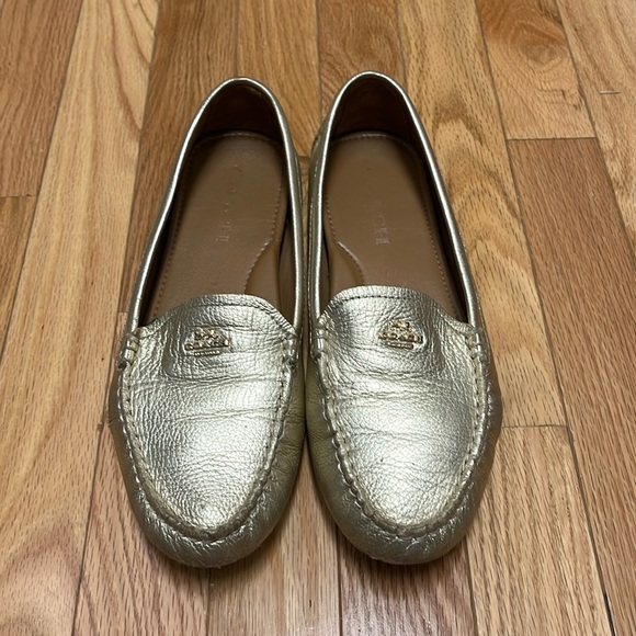 Coach AMBER A00278 Gold Women's Loafers Leather Flats‎ Moccasins Sz 8 - Picture 1 of 7